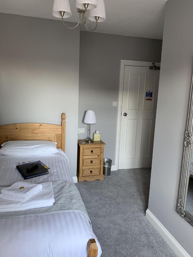 Hensleigh House Bed & Breakfast Charmouth Exterior photo