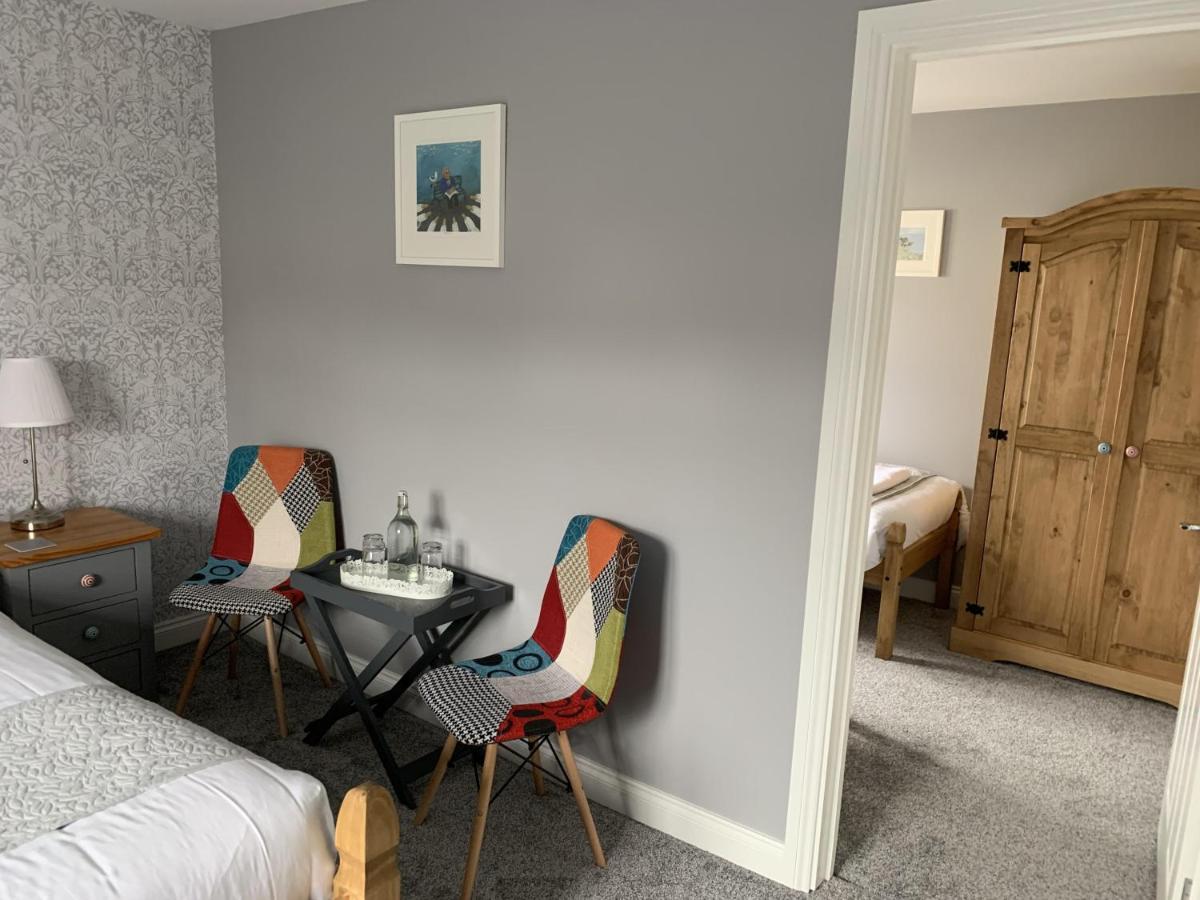 Hensleigh House Bed & Breakfast Charmouth Exterior photo