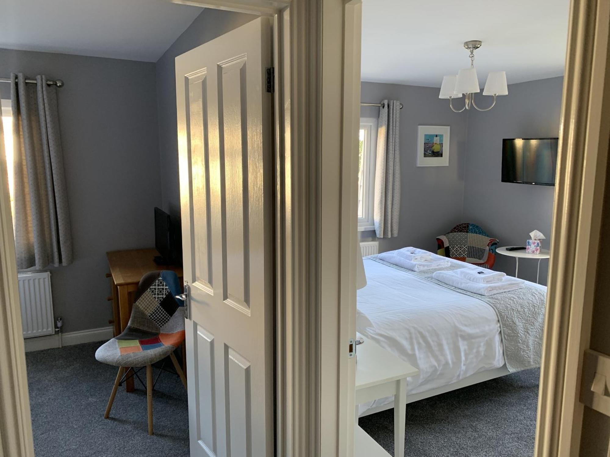 Hensleigh House Bed & Breakfast Charmouth Room photo