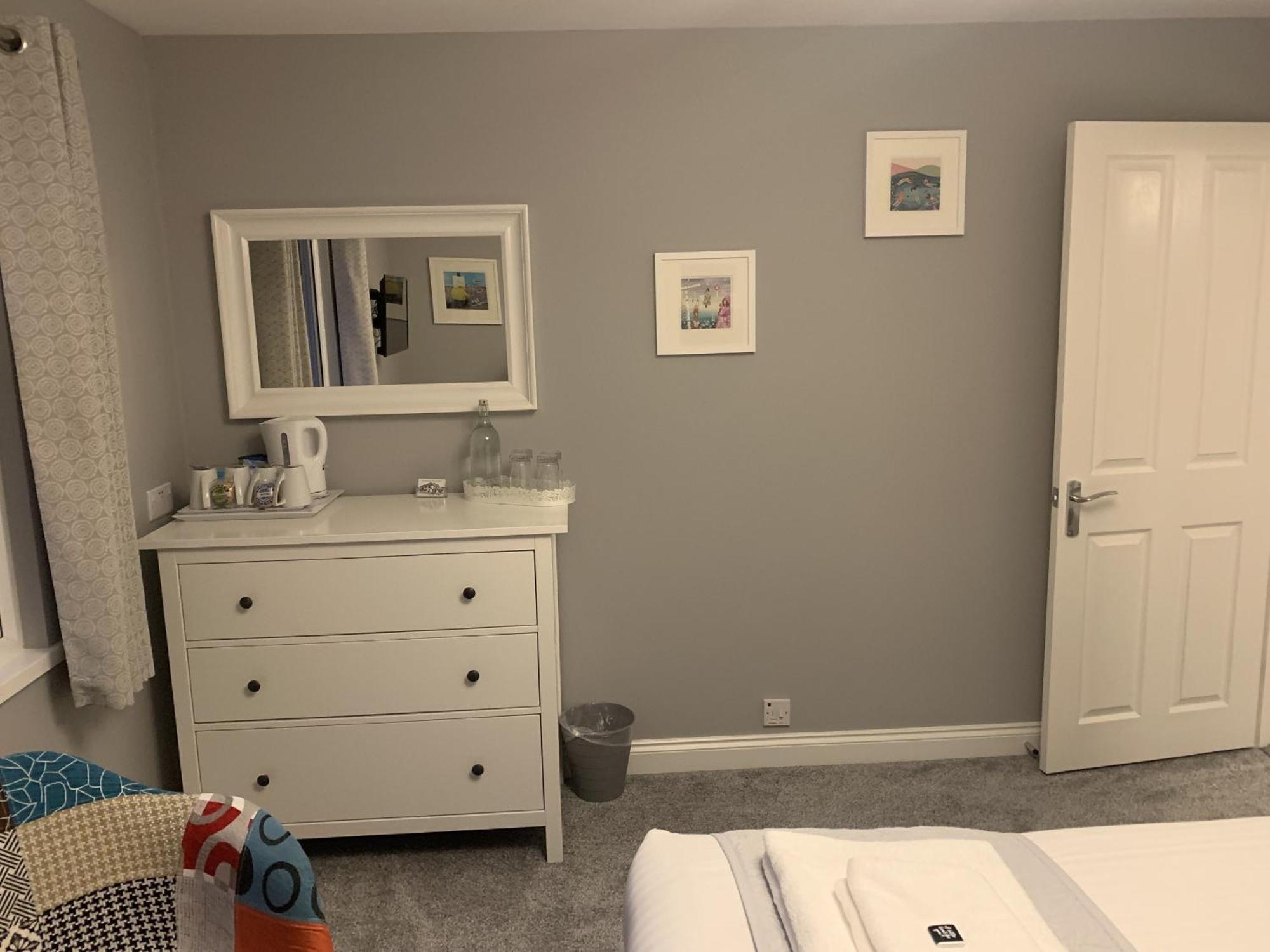 Hensleigh House Bed & Breakfast Charmouth Room photo